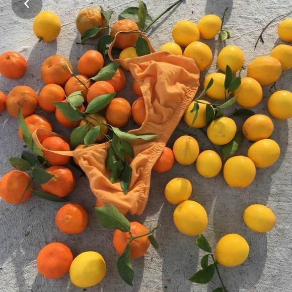 Meet your Posher, Abigail - Picture 1 of 2